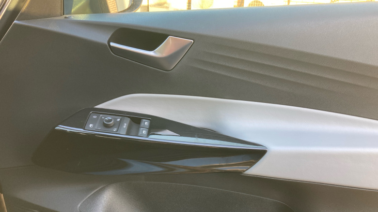 Volkswagen ID.3 150kW Family Pro Performance 58kWh 5dr Auto Electric Hatchback